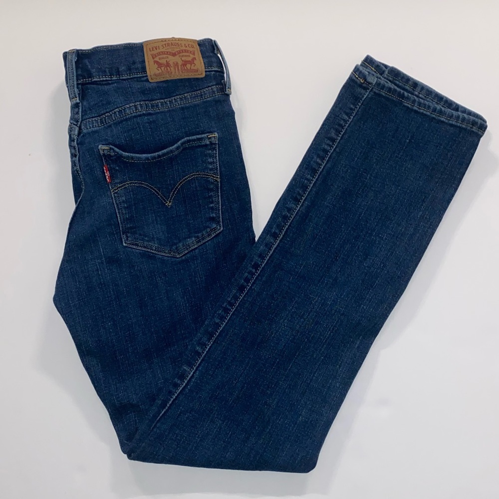 Levi’s Shaping Straight jeans